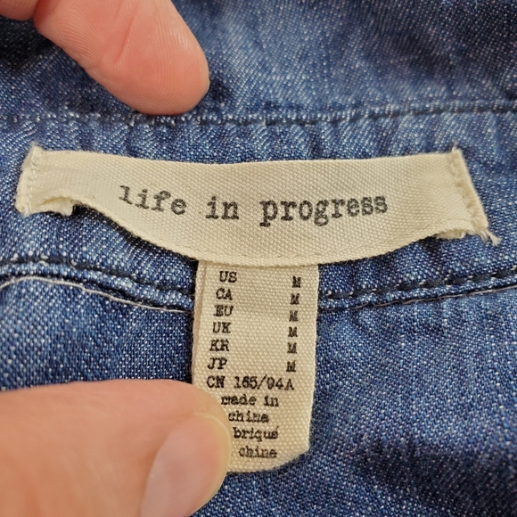 Life In Progress Ombre Jeans Button Down Shirt - Picture 6 of 6